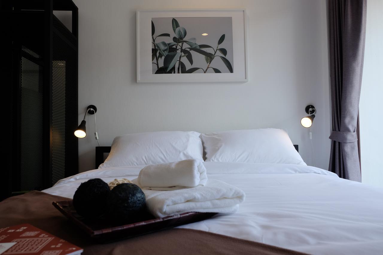 Haus Sathorn 21 Bed And Breakfast Bangkok Kültér fotó