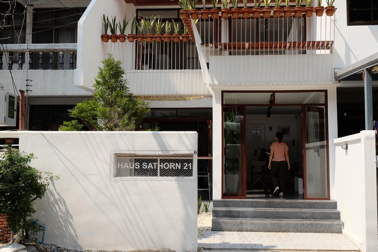 Haus Sathorn 21 Bed And Breakfast Bangkok Kültér fotó