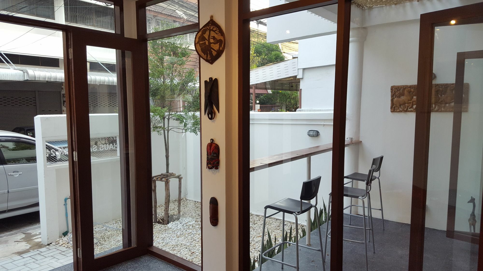 Haus Sathorn 21 Bed And Breakfast Bangkok Kültér fotó