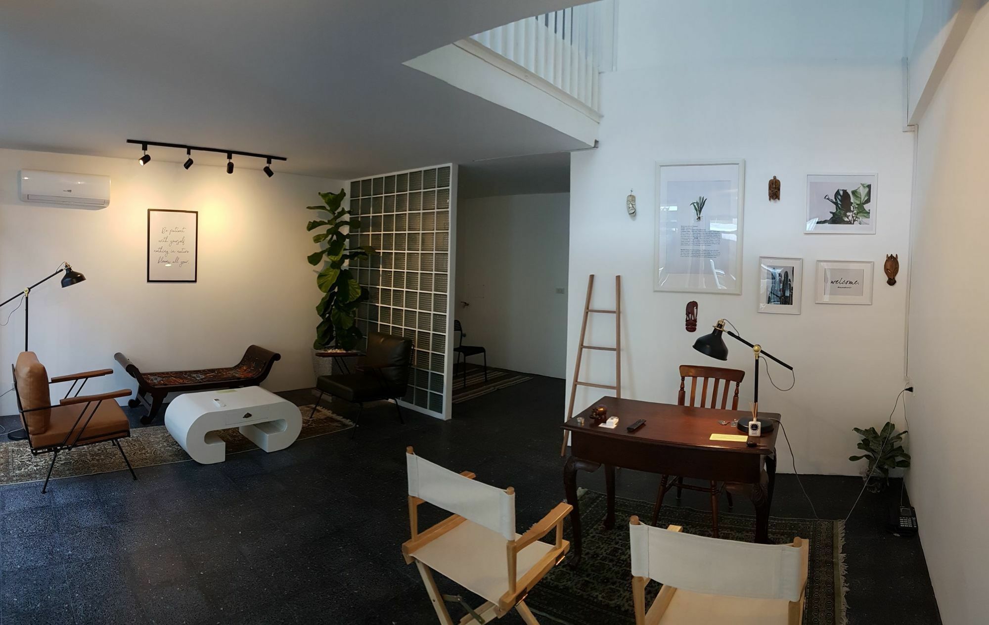Haus Sathorn 21 Bed And Breakfast Bangkok Kültér fotó