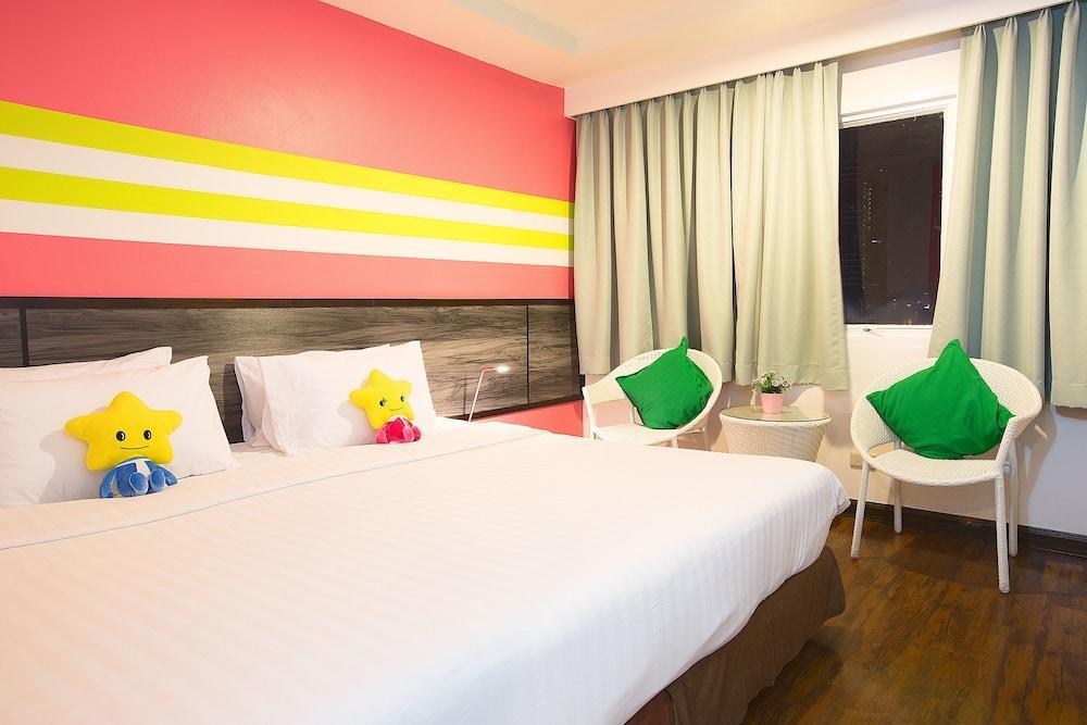 Haus Sathorn 21 Bed And Breakfast Bangkok Kültér fotó